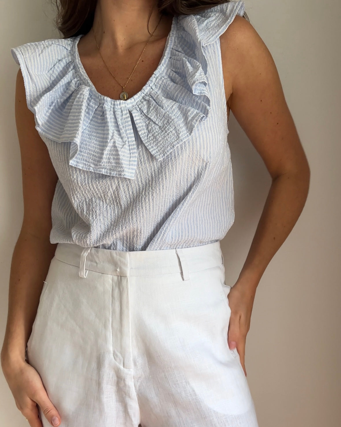 blusa de lino a rayas azul